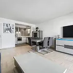 Vue Marina, Piscine, Terrasse & Fibre
