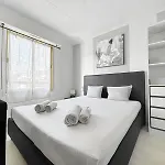 Vue Marina, Piscine, Terrasse & Fibre Daire *