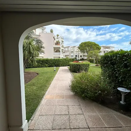 Vue Marina, Piscine, Terrasse & Fibre Apartmán *