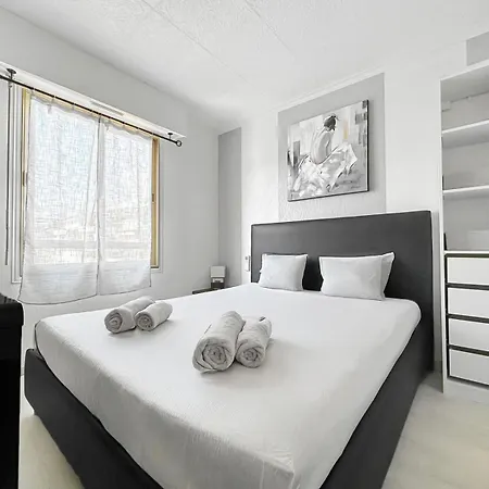 Vue Marina, Piscine, Terrasse & Fibre Apartmán *