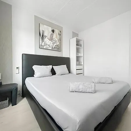 Vue Marina, Piscine, Terrasse & Fibre * 망들리유 라 나플