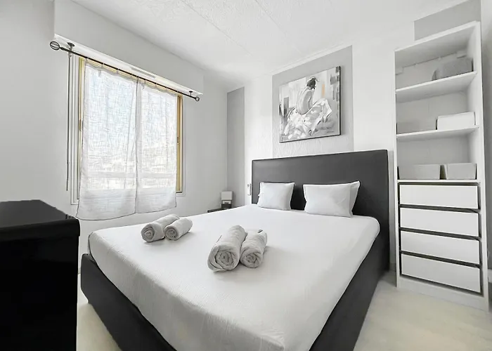 Vue Marina, Piscine, Terrasse & Fibre Apartmán *